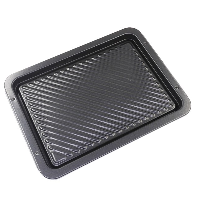 Microwave grill outlet pan