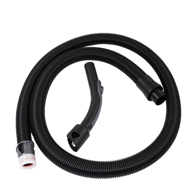 Vacuum cleaner suction clearance hose