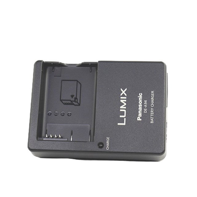 PANASONIC DIGITAL CAMERA BATTERY CHARGER (DMC-G3, DMC-GF2, DMC-GX1)